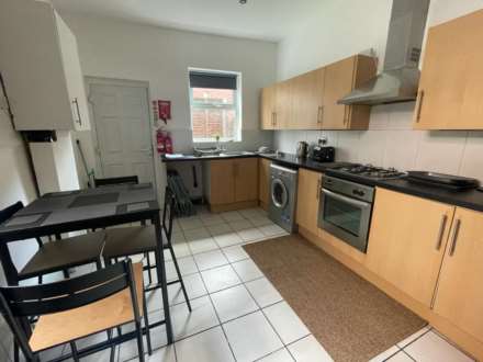 Thornycroft Road, Wavertree - 2 ROOMS AVAILABLE - STUDENTS/PROFESSIONALS, Image 5