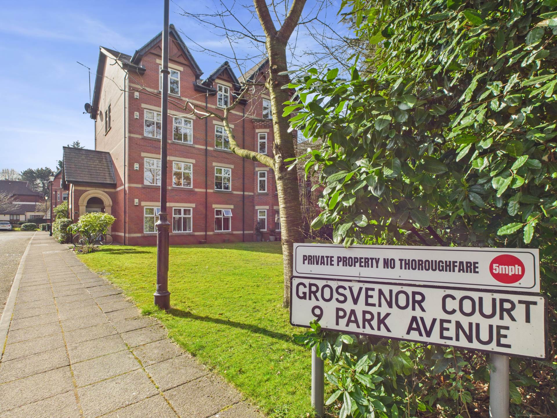 Park Avenue, Mossley Hill, Image 15