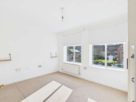 Park Avenue, Mossley Hill, Image 9