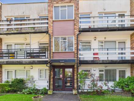 Beech Court, Allerton