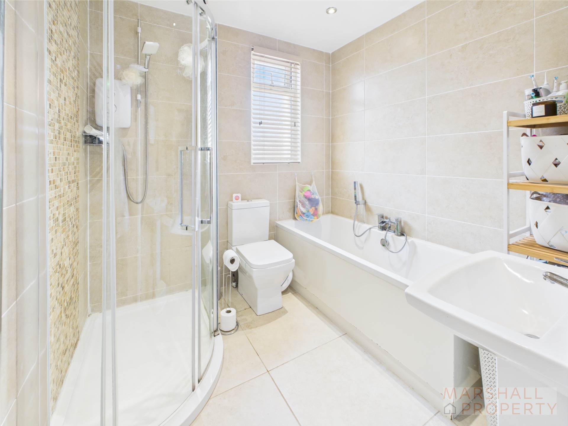 Duncombe Road South, L19, Image 14