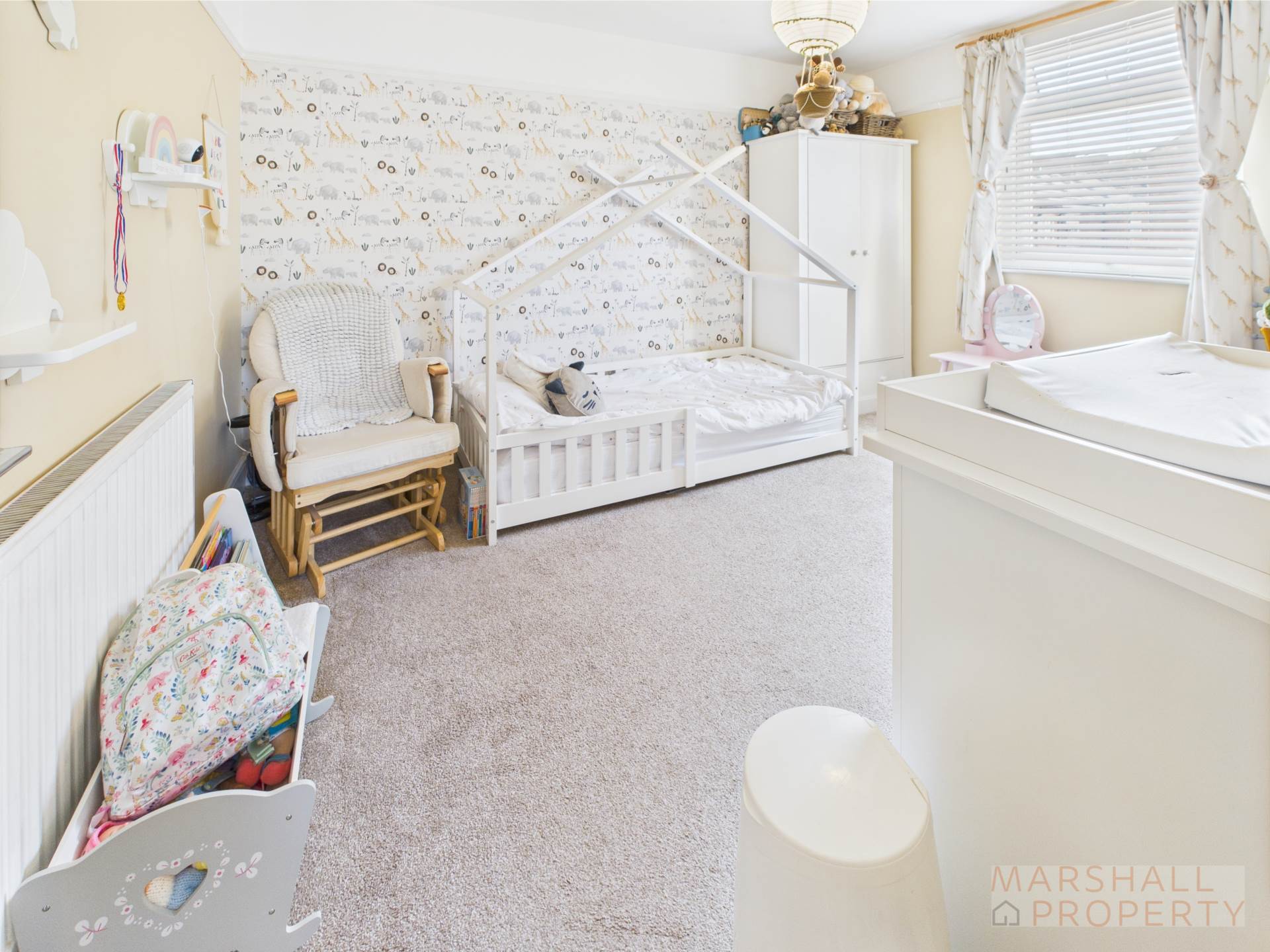 Duncombe Road South, L19, Image 17