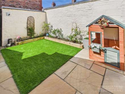 Duncombe Road South, L19, Image 11