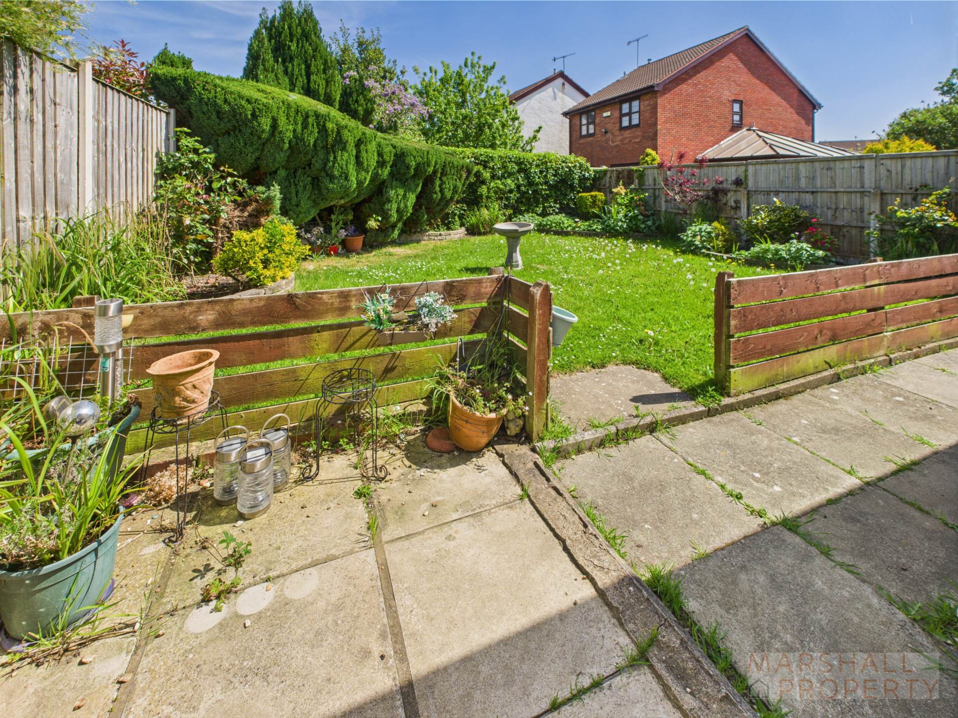 Lawrence Close, Grassensdale, L19, Image 15