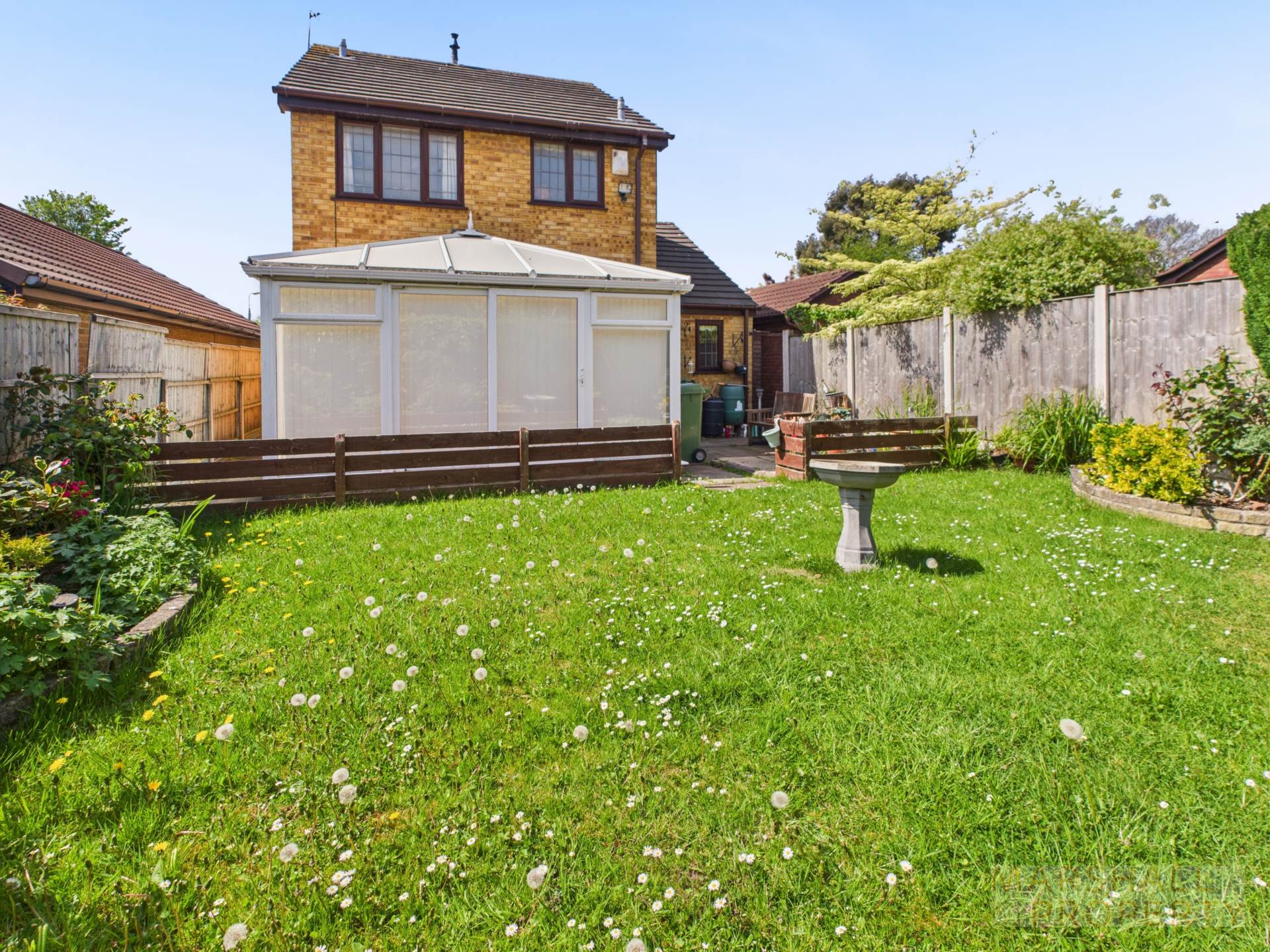 Lawrence Close, Grassensdale, L19, Image 4