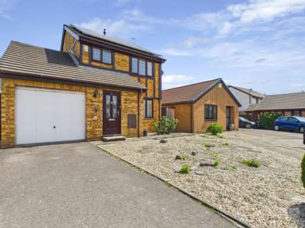 Lawrence Close, Grassensdale, L19