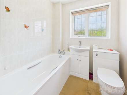 Lawrence Close, Grassensdale, L19, Image 10