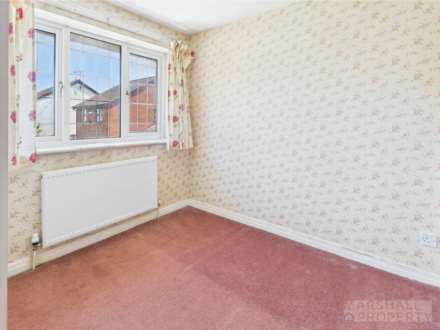 Lawrence Close, Grassensdale, L19, Image 11
