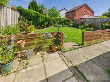 Lawrence Close, Grassensdale, L19, Image 15