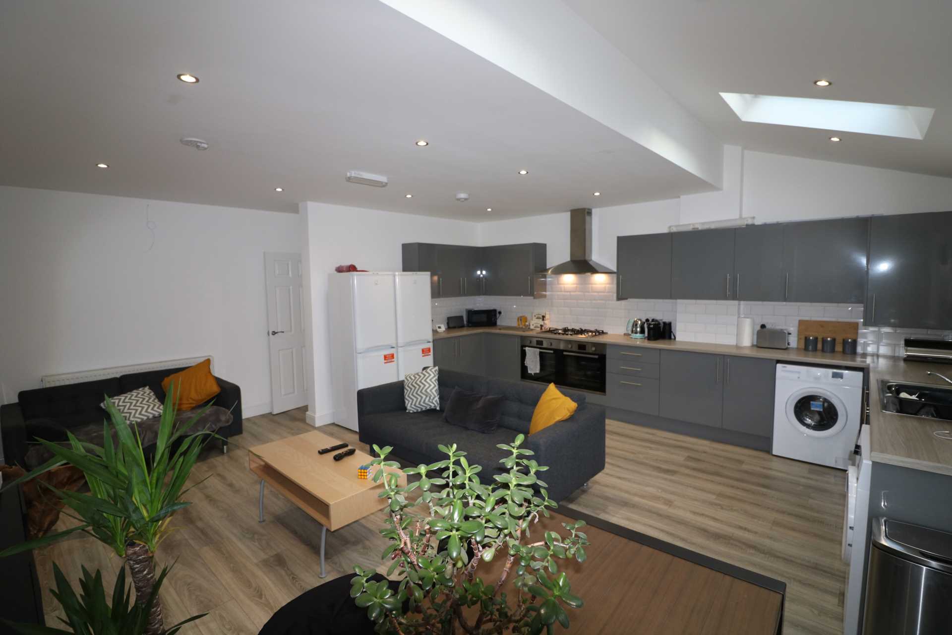 Crawford Avenue, Mossley Hill, Image 2