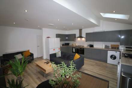 Crawford Avenue, Mossley Hill, Image 2