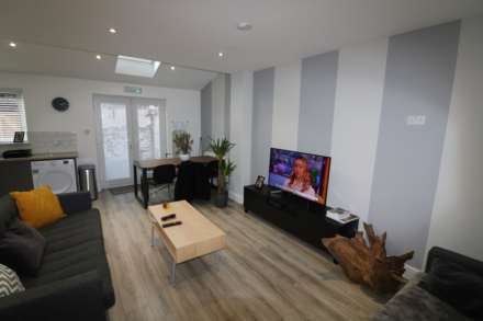 Crawford Avenue, Mossley Hill, Image 4