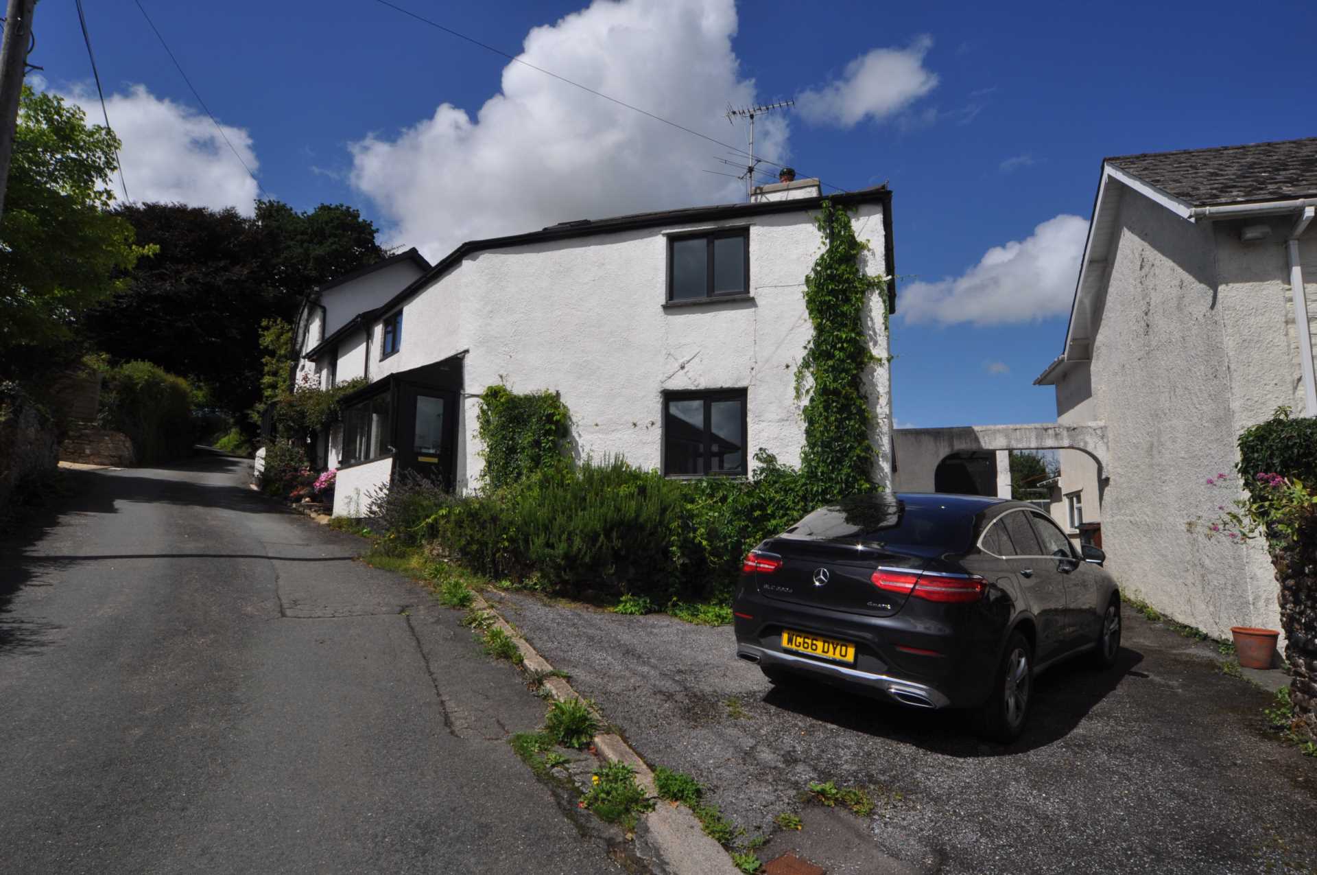 Avonwick, South Brent, Devon, Image 1