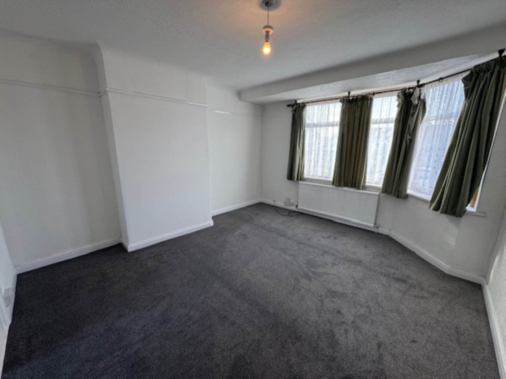 Woodford Avenue, Plympton, Image 2