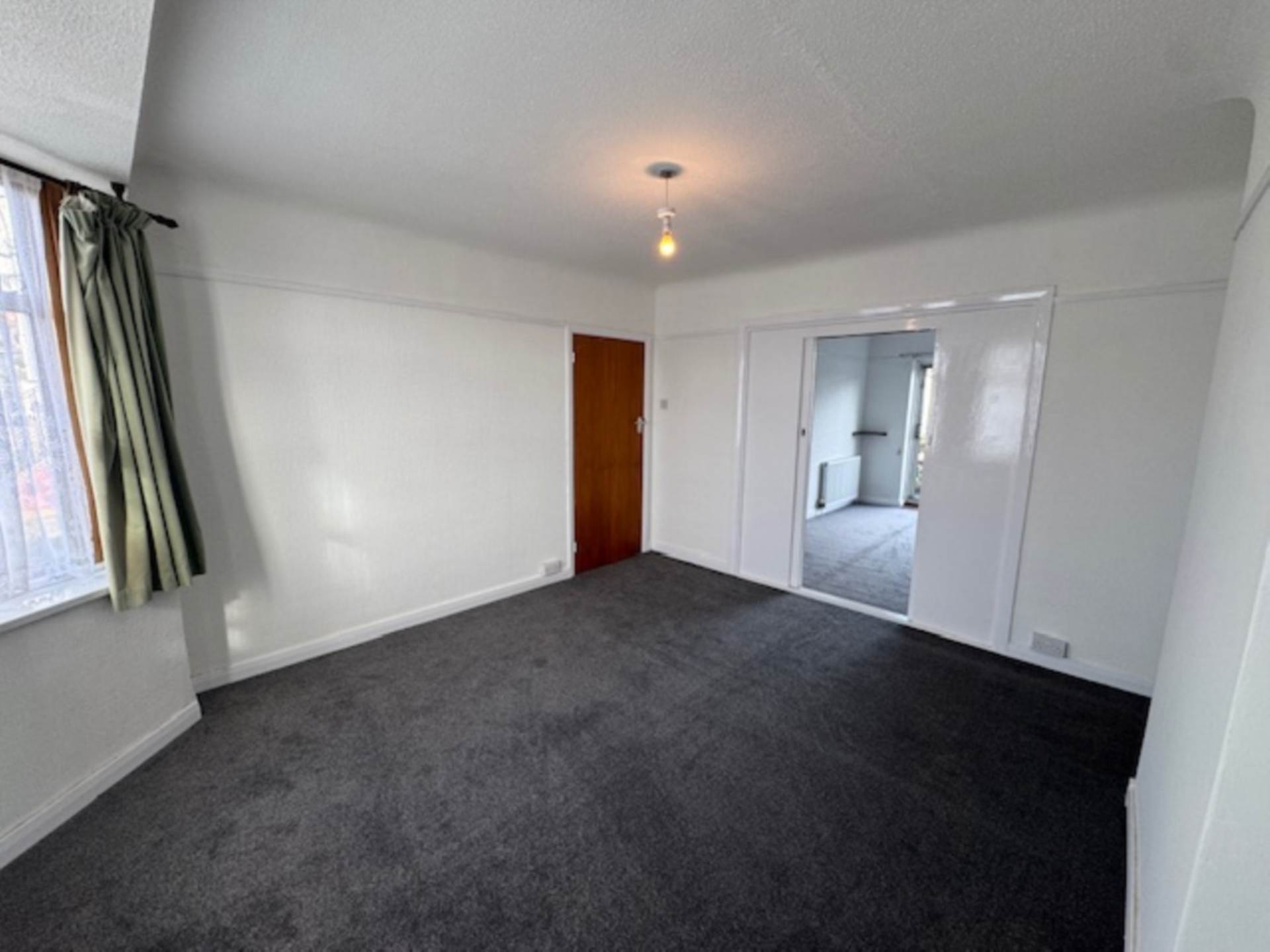 Woodford Avenue, Plympton, Image 3