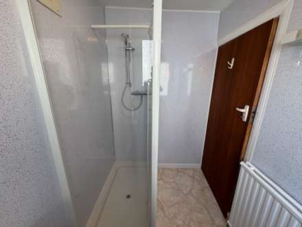 Woodford Avenue, Plympton, Image 15