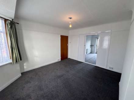 Woodford Avenue, Plympton, Image 3