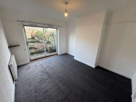 Woodford Avenue, Plympton, Image 5