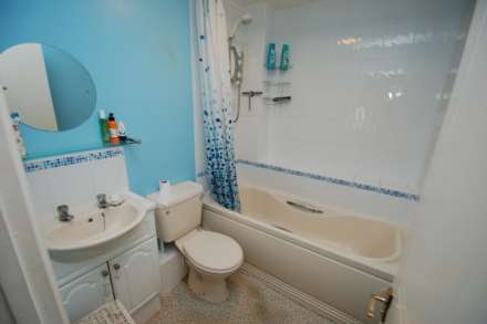 Earlswood Drive, Paignton, Image 9