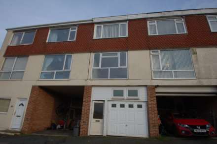 3 Bedroom Terrace, Northleat Avenue, Paignton