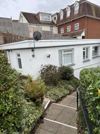 2 Bedroom Flat, Alta Vista Road, Paignton