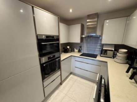 Half Moon Court, Paignton, Image 4