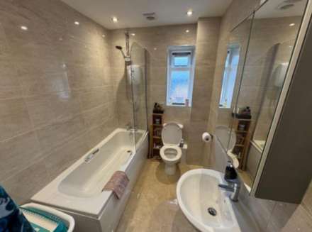 Half Moon Court, Paignton, Image 7