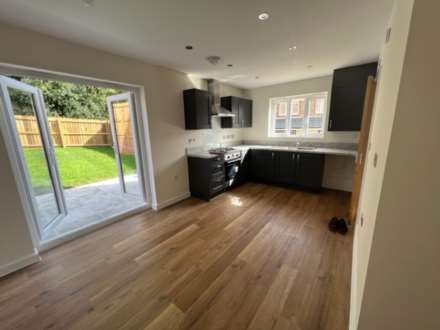 Maple Grove, Ivybridge, Image 3