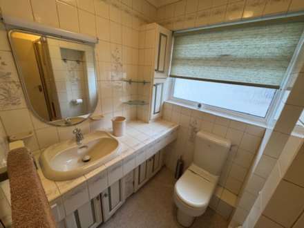 Castlewood Avenue, Newton Abbot, Image 12