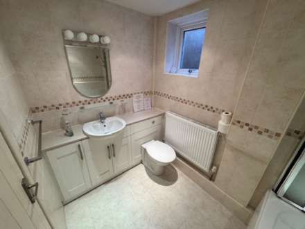 Castlewood Avenue, Newton Abbot, Image 8