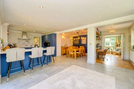 Russell Road, Tokers Green, Image 9