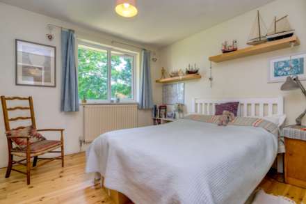 Longhurst Close, Caversham, Image 19