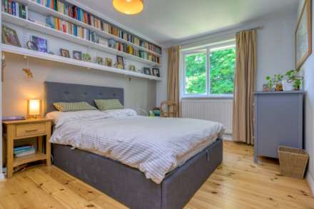 Longhurst Close, Caversham, Image 3