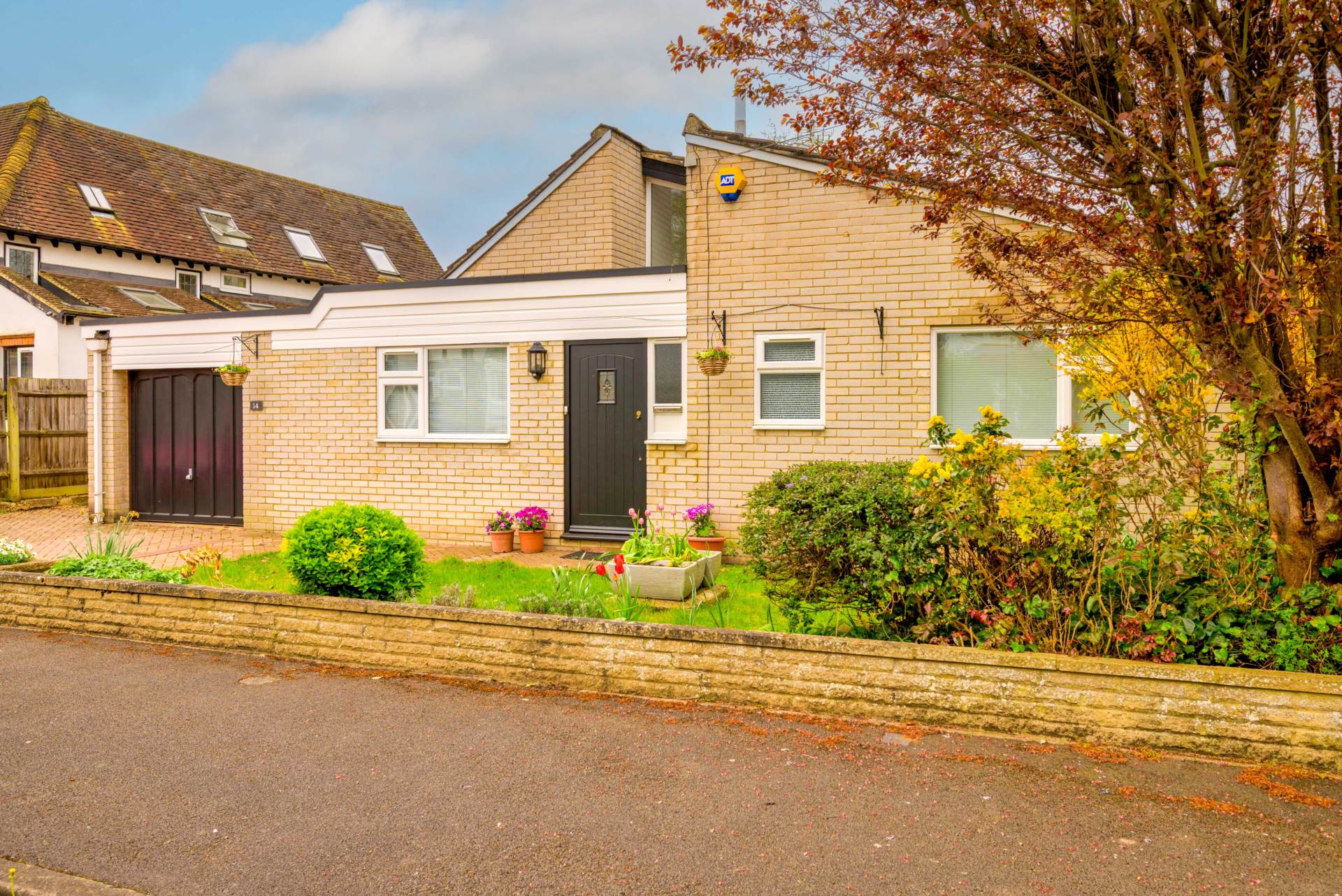 Ilkley Road, Caversham Heights, Image 1