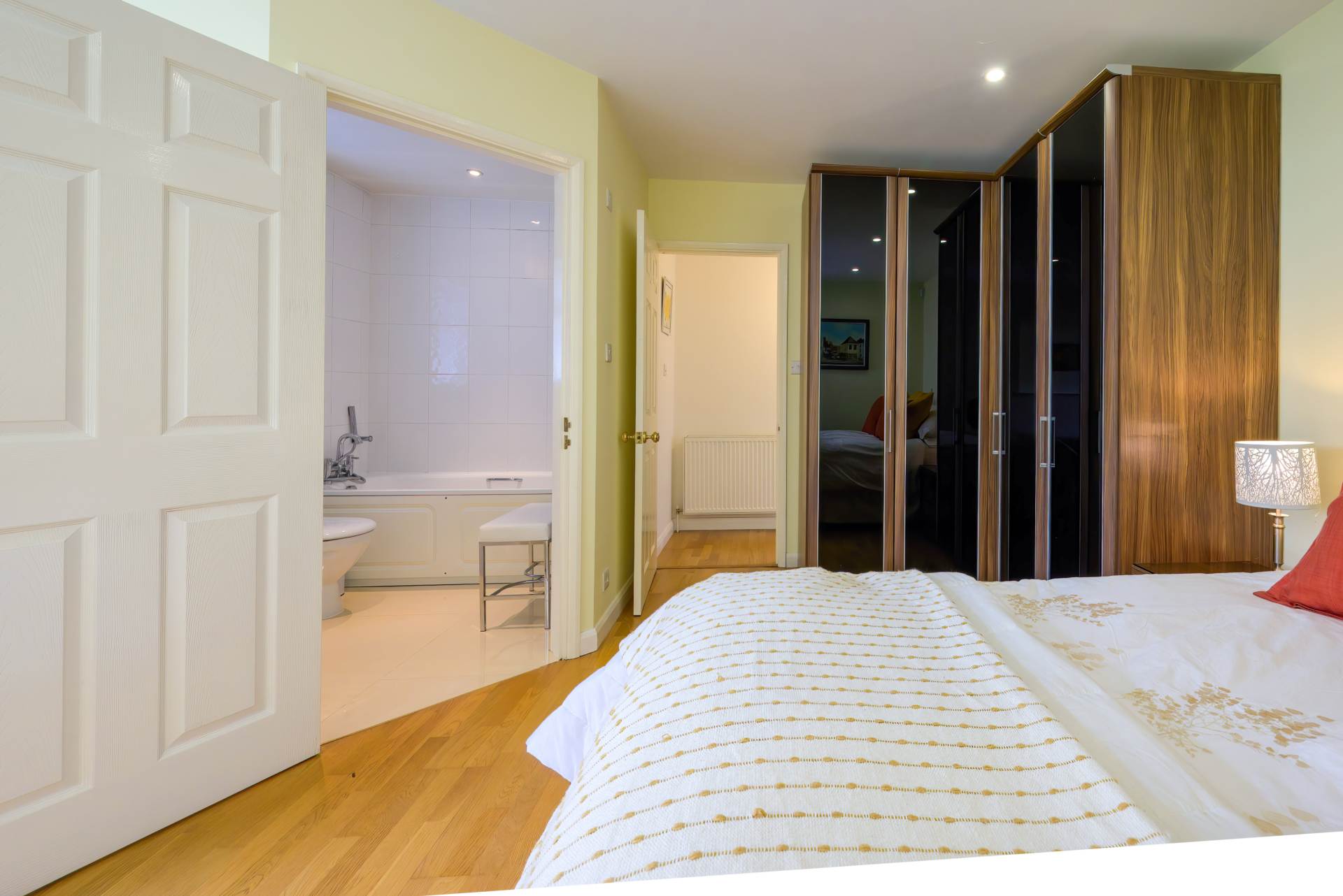 Ilkley Road, Caversham Heights, Image 12