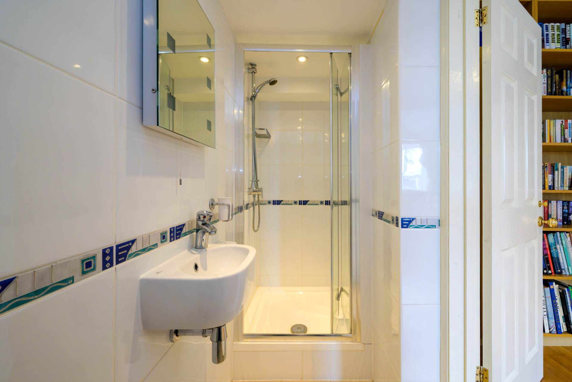 Ilkley Road, Caversham Heights, Image 19