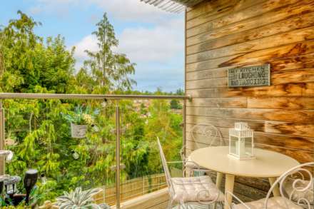 Grove Hill Close, Caversham, Image 11