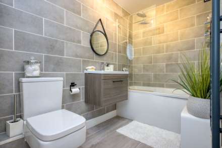 Grove Hill Close, Caversham, Image 14