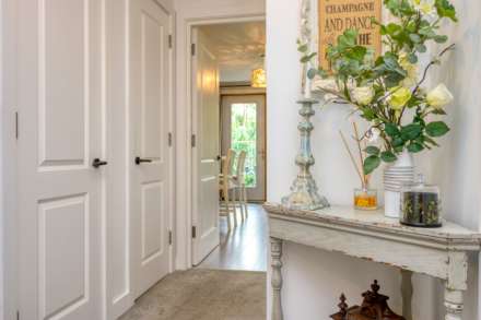 Grove Hill Close, Caversham, Image 18