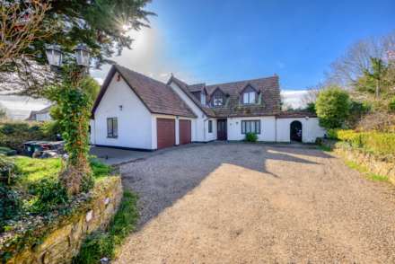 5 Bedroom Detached, Upper Woodcote Road, Caversham Heights