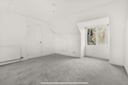 Upper Woodcote Road, Caversham Heights, Image 16