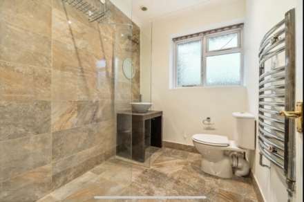 Upper Woodcote Road, Caversham Heights, Image 19