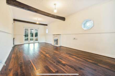 Upper Woodcote Road, Caversham Heights, Image 8