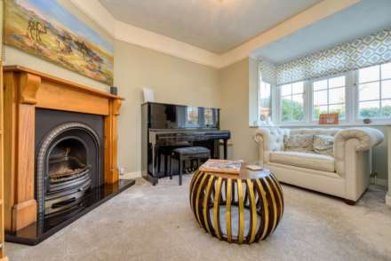 Peppard Road, Emmer Green, Image 4