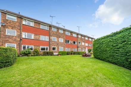 Auburn Court, Caversham, Image 12