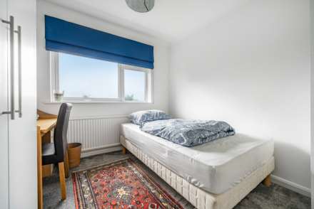 Auburn Court, Caversham, Image 9