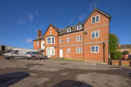 Send Road, Caversham, Image 1