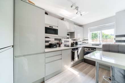 Lowfield Road, Caversham Park, Image 3