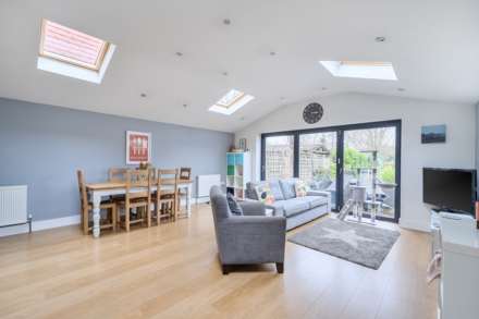 Kidmore Road, Caversham Heights, Image 6