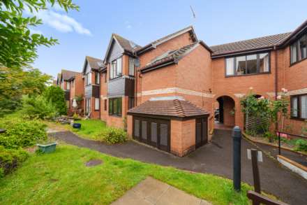 Fishers Court Peppard Road, Emmer Green, Image 1
